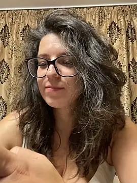 Snapshot of NadiraNoor chatting on July 3, 8:37 pm NadiraNoor online show from July 3, 8:37 pm