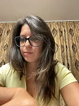 Snapshot of NadiraNoor chatting on July 31, 12:32 am NadiraNoor online show from July 31, 12:32 am