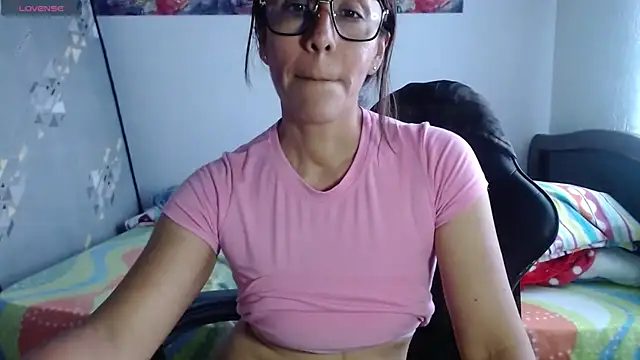 Snapshot of horny_paty chatting on June 11, 3:21 pm horny paty online show from June 11, 3:21 pm