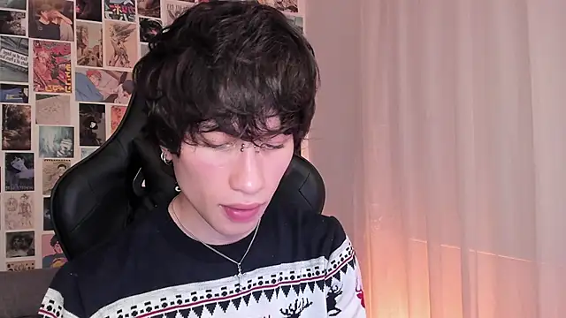 liamelf online show from December 29, 6:35 am