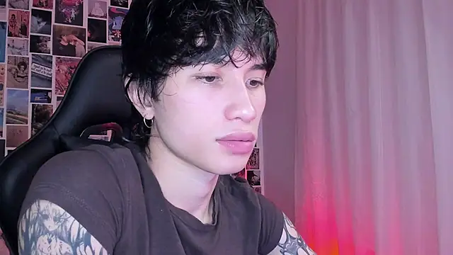 liamelf online show from February 13, 5:16 am