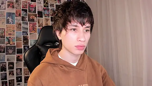 liamelf online show from March 17, 5:11 am