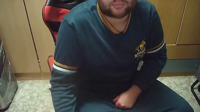 Snapshot of Javier_bear chatting on November 21, 2:27 pm Javier bear online show from November 21, 2:27 pm