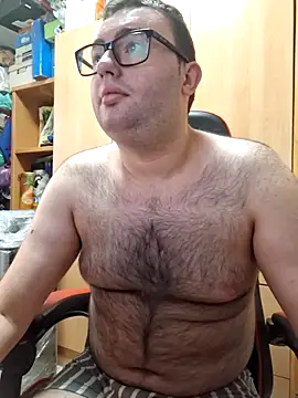 Snapshot of Javier_bear chatting on May 9, 11:26 am Javier bear online show from May 9, 11:26 am