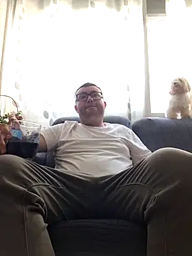 Snapshot of Javier_bear chatting on May 11, 1:06 pm Javier bear online show from May 11, 1:06 pm