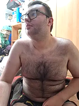 Snapshot of Javier_bear chatting on May 12, 9:28 am Javier bear online show from May 12, 9:28 am