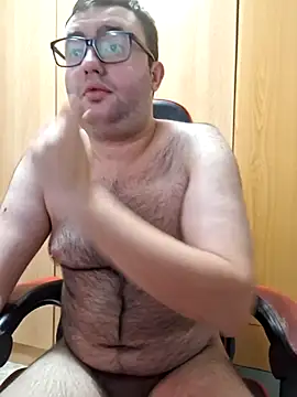 Snapshot of Javier_bear chatting on May 31, 9:16 pm Javier bear online show from May 31, 9:16 pm