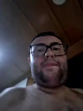 Snapshot of Javier_bear chatting on July 27, 8:16 pm Javier bear online show from July 27, 8:16 pm