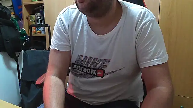 Snapshot of Javier_bear chatting on July 28, 1:54 pm Javier bear online show from July 28, 1:54 pm