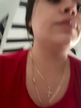 Snapshot of valery__sexy chatting on December 4, 8:17 pm valery sexy online show from December 4, 8:17 pm