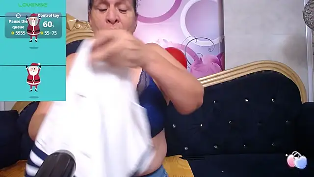 Snapshot of karito_mature17 chatting on December 2, 11:15 am karito mature17 online show from December 2, 11:15 am