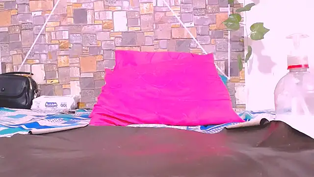 MaidenGame online show from April 24, 4:09 pm
