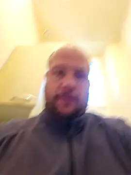Snapshot of destructeur6 chatting on March 26, 5:07 pm destructeur6 online show from March 26, 5:07 pm