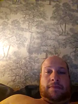 Snapshot of destructeur6 chatting on April 7, 7:25 pm destructeur6 online show from April 7, 7:25 pm
