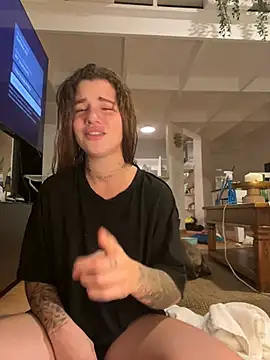 Snapshot of EmiliaCatalina chatting on February 13, 11:58 pm EmiliaCatalina online show from February 13, 11:58 pm