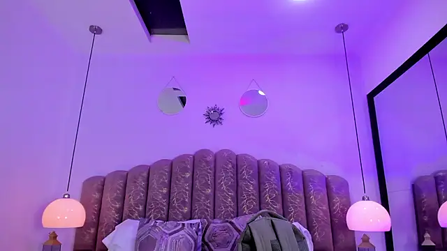 victoria cooper3 online show from March 5, 12:23 pm