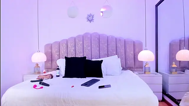 victoria cooper3 online show from March 16, 12:31 pm