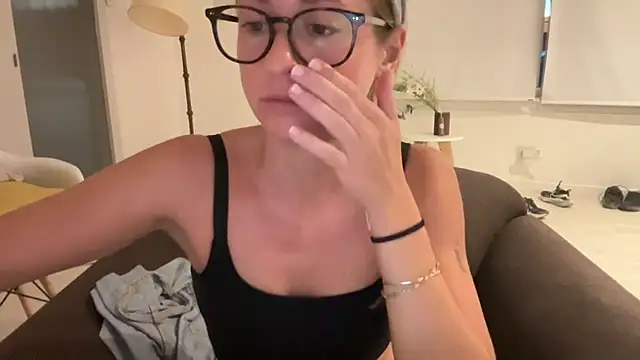 Aggbb online show from March 6, 10:09 am