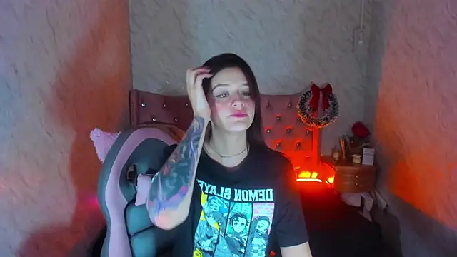 Snapshot of LiaHarryis chatting on December 31, 4:25 pm LiaHarryis online show from December 31, 4:25 pm