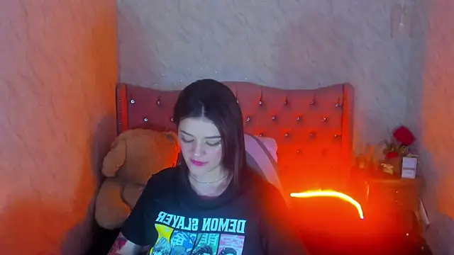 Snapshot of LiaHarryis chatting on January 18, 8:19 pm LiaHarryis online show from January 18, 8:19 pm