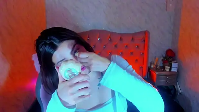 Snapshot of LiaHarryis chatting on January 20, 11:10 pm LiaHarryis online show from January 20, 11:10 pm