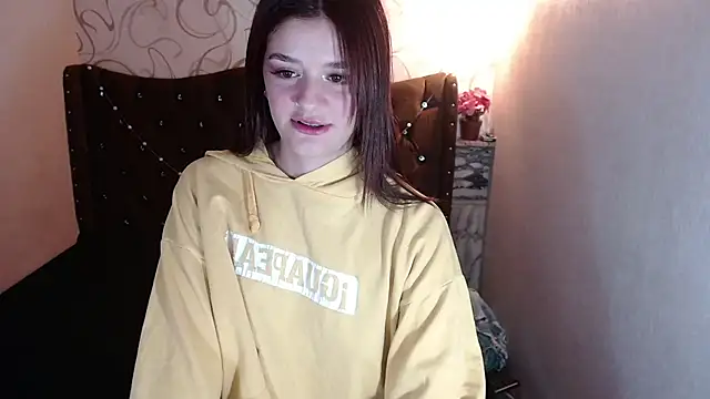 Snapshot of LiaHarryis chatting on February 25, 5:47 pm LiaHarryis online show from February 25, 5:47 pm