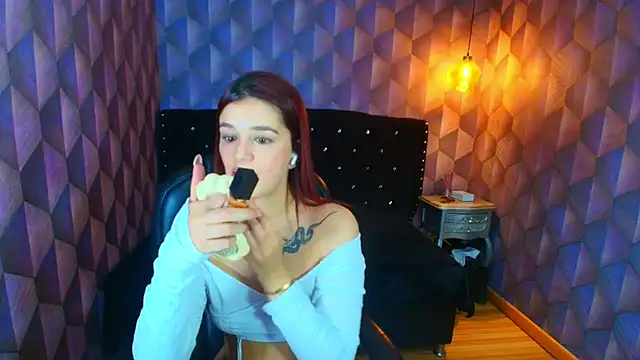 Snapshot of LiaHarryis chatting on September 27, 7:30 pm LiaHarryis online show from September 27, 7:30 pm