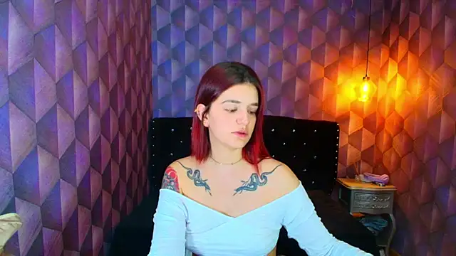 Snapshot of LiaHarryis chatting on October 28, 7:27 pm LiaHarryis online show from October 28, 7:27 pm