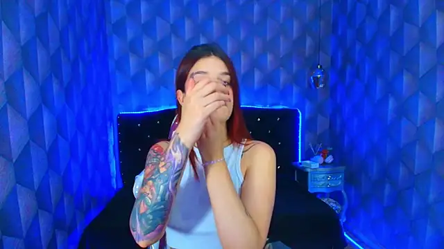 Snapshot of LiaHarryis chatting on December 4, 7:33 pm LiaHarryis online show from December 4, 7:33 pm