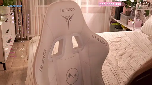 Snapshot of linessssa chatting on January 9, 9:58 pm linessssa online show from January 9, 9:58 pm