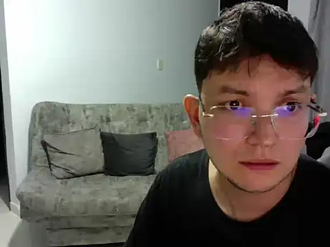 unoxestres online show from December 21, 3:24 am