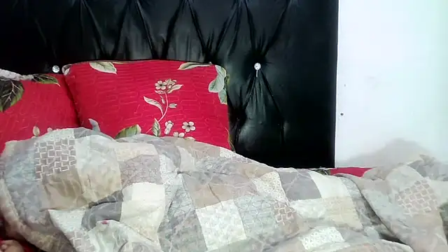 Snapshot of Hotxchickk chatting on March 16, 10:53 pm Hotxchickk online show from March 16, 10:53 pm