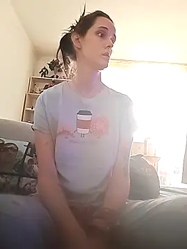 LauraBaby online show from February 15, 10:14 am