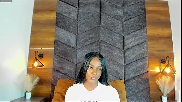 nahomi campbell online show from February 26, 7:27 pm