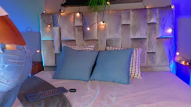 nahomi campbell online show from September 17, 7:37 pm