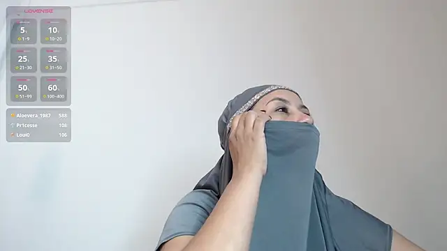 Amina hafsa online show from March 17, 1:24 am