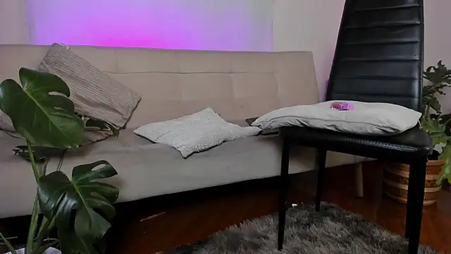 roselinedior online show from January 13, 8:48 pm