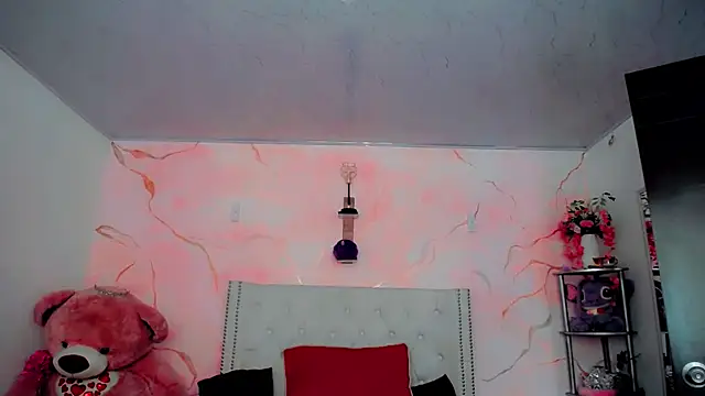 Snapshot of maria_camilacms chatting on July 20, 6:10 pm maria camilacms online show from July 20, 6:10 pm