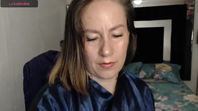Snapshot of CATRINA-83 chatting on May 15, 11:34 pm CATRINA-83 online show from May 15, 11:34 pm