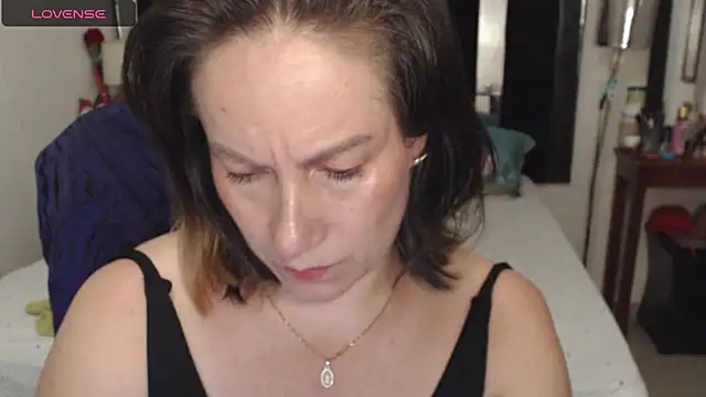 Snapshot of CATRINA-83 chatting on May 19, 8:59 pm CATRINA-83 online show from May 19, 8:59 pm