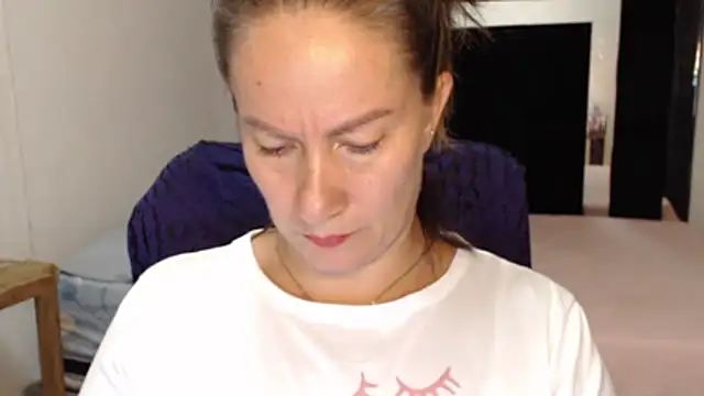 Snapshot of CATRINA-83 chatting on August 1, 5:34 pm CATRINA-83 online show from August 1, 5:34 pm