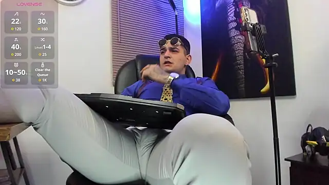 Nicolas Fellener online show from September 12, 4:01 am