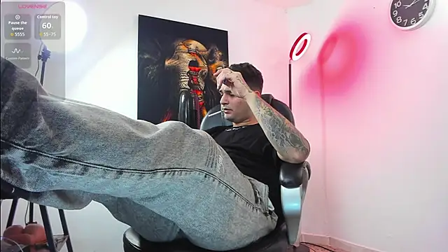 Nicolas Fellener online show from November 3, 5:20 am