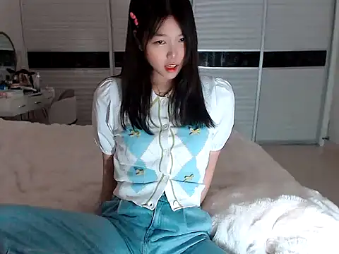 -Lucky Girl online show from March 11, 12:06 pm