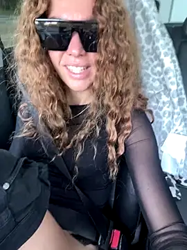 tmona1917 online show from November 1, 7:10 am