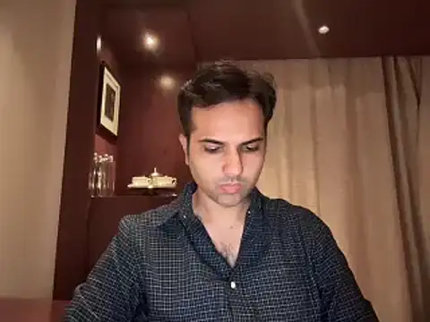 Snapshot of immog727 chatting on December 27, 3:15 pm immog727 online show from December 27, 3:15 pm