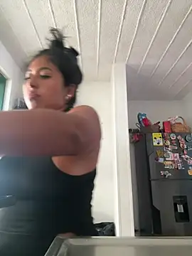 emmyjhonson07 online show from July 28, 3:21 pm