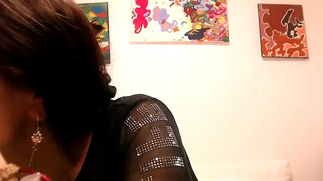 Snapshot of AliceRossi chatting on November 24, 2:17 pm AliceRossi online show from November 24, 2:17 pm