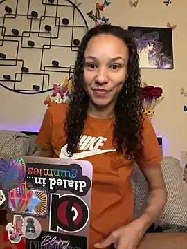 Snapshot of _Neeka_ chatting on January 15, 11:21 am Neeka online show from January 15, 11:21 am