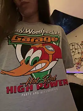 Snapshot of _Neeka_ chatting on January 20, 2:03 pm Neeka online show from January 20, 2:03 pm